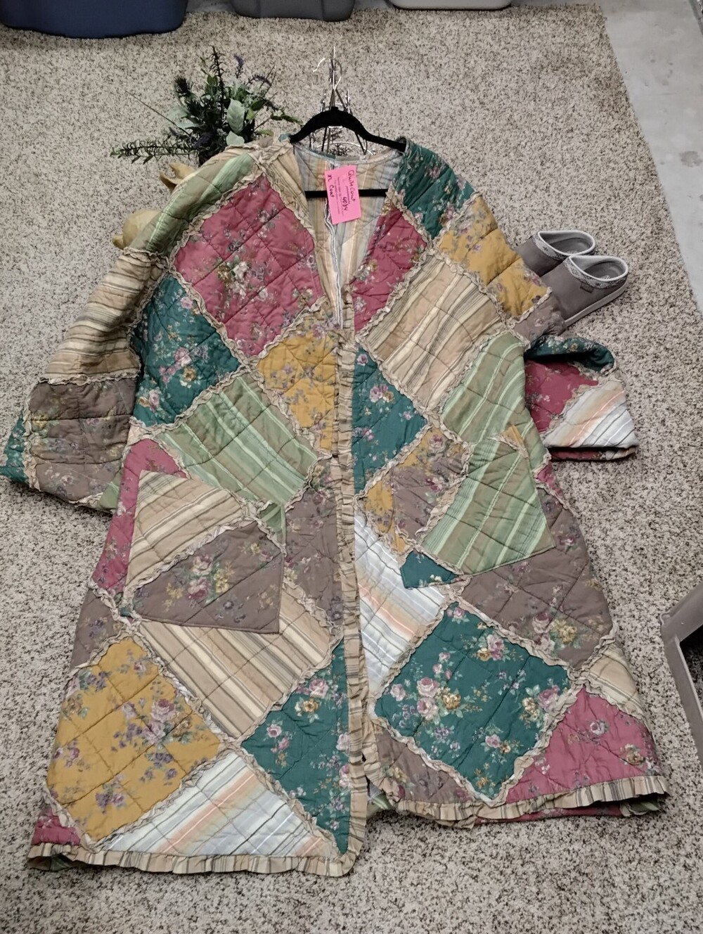 4084 Size 2XL Handmade Oversized Patchwork Quilted Long Coat in Green, Browns.